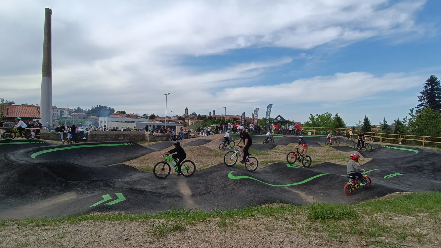 pista pump track monte amiata castel del piano